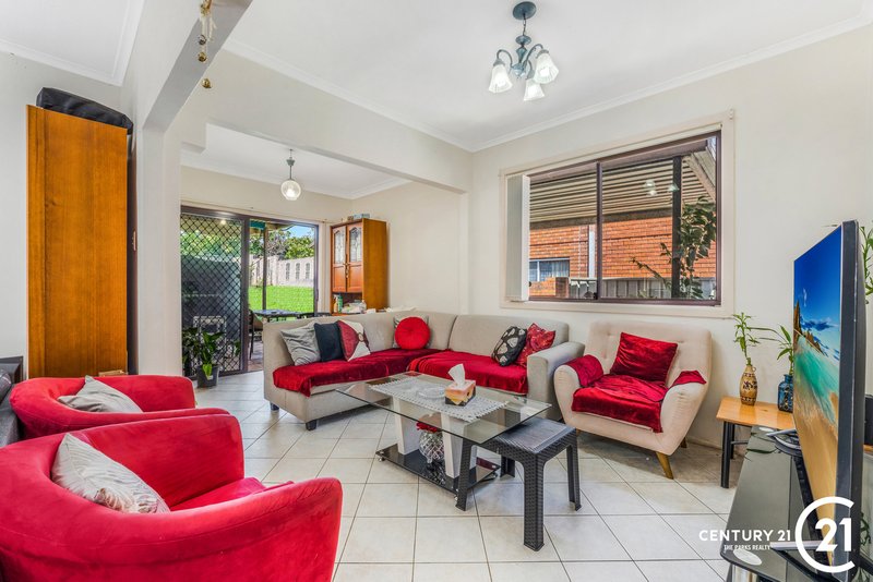 Photo - 814 The Horsley Drive, Smithfield NSW 2164 - Image 4