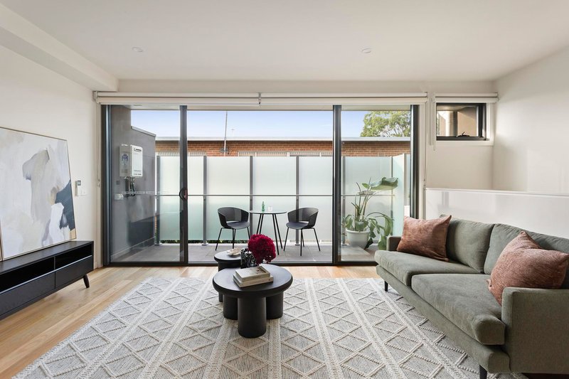 Photo - 8/14 Vickery Street, Bentleigh VIC 3204 - Image 2
