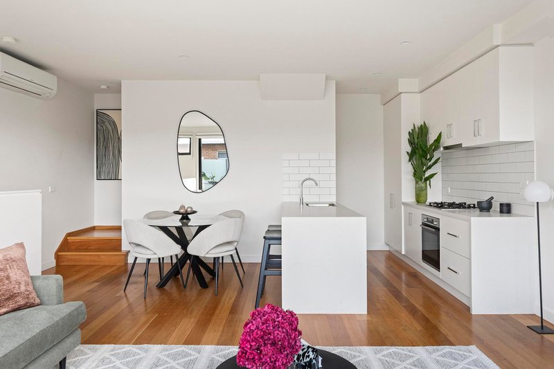 Photo - 8/14 Vickery Street, Bentleigh VIC 3204 - Image 7