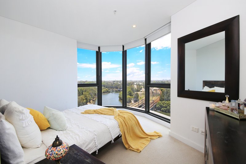 Photo - 814/20 Chisholm Street, Wolli Creek NSW 2205 - Image 5