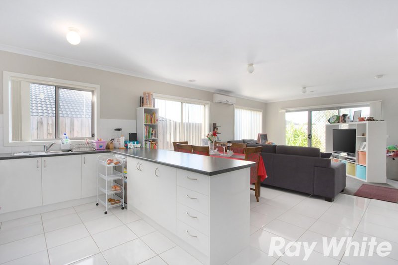 Photo - 8/143 Ahern Road, Pakenham VIC 3810 - Image 2