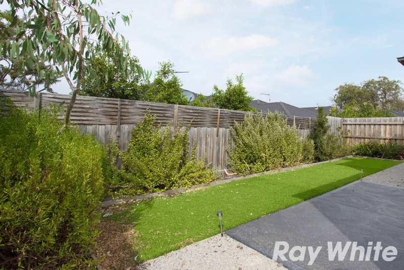 Photo - 8/143 Ahern Road, Pakenham VIC 3810 - Image 10