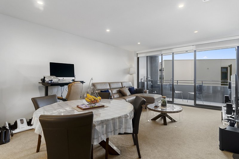 Photo - 81/44 Macquarie Street, Barton ACT 2600 - Image 2