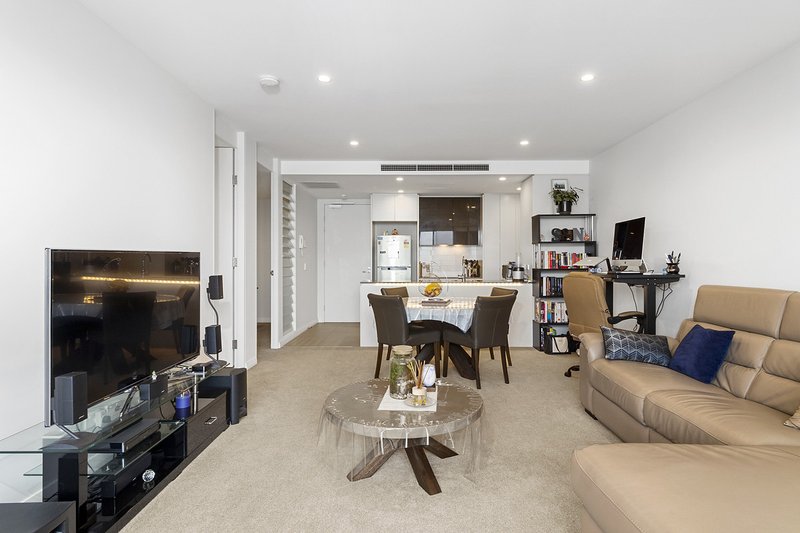 Photo - 81/44 Macquarie Street, Barton ACT 2600 - Image 3