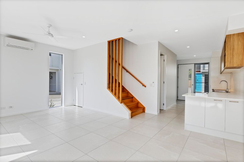 Photo - 8/15-17 Yinni Street, Maroochydore QLD 4558 - Image 8