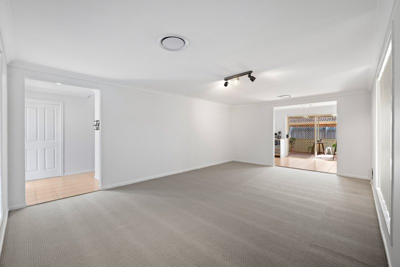 Photo - 8/15-19 Chapman Street, Werrington NSW 2747 - Image 3