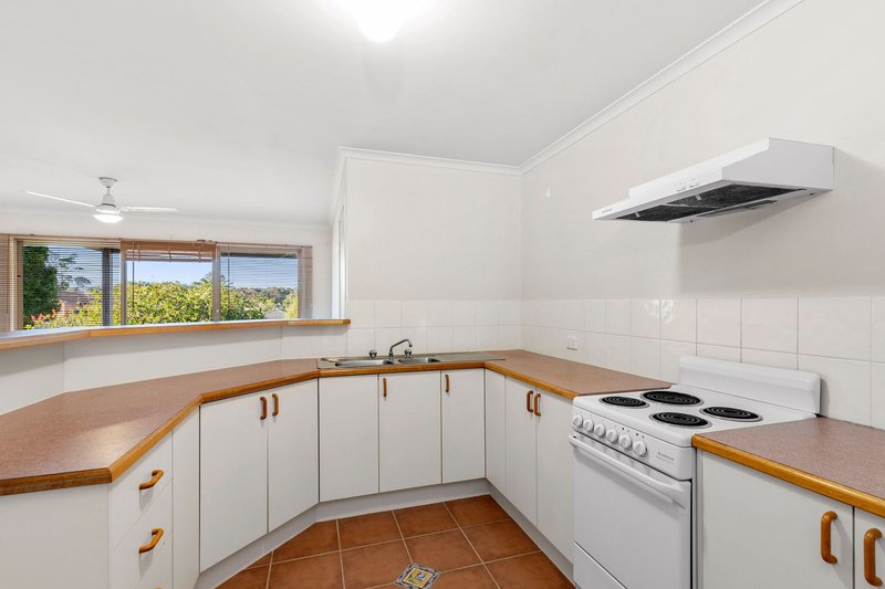 Photo - 8/15 Eric Fenning Drive, Surf Beach NSW 2536 - Image 2