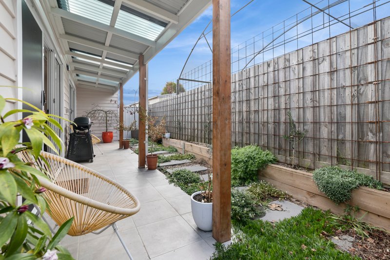 Photo - 8/15 Ferguson Street, Kyneton VIC 3444 - Image 13