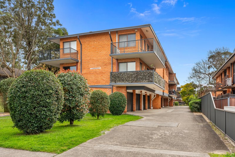 Photo - 8/15 Preston Street, Jamisontown NSW 2750 - Image 1