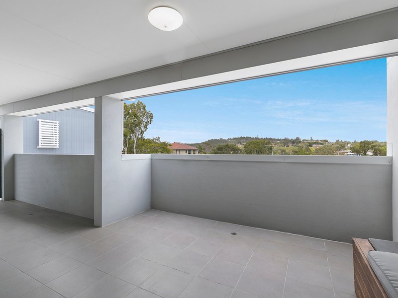 Photo - 8/15 Rolle Street, Holland Park West QLD 4121 - Image 7
