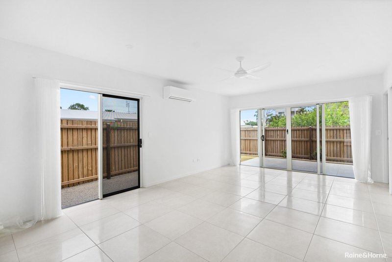 Photo - 8/15 Shell Street, Urangan QLD 4655 - Image 3