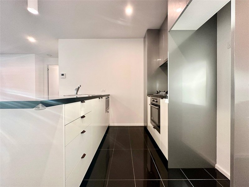 Photo - 815/151 City Road, Southbank VIC 3006 - Image 5