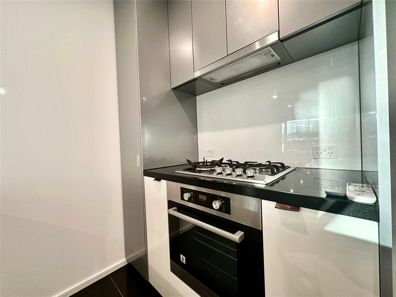 Photo - 815/151 City Road, Southbank VIC 3006 - Image 6