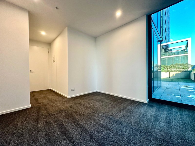 Photo - 815/151 City Road, Southbank VIC 3006 - Image 16