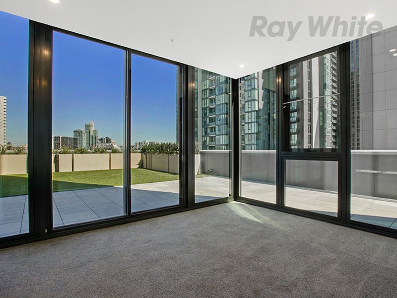 Photo - 815/151 City Road, Southbank VIC 3006 - Image 1