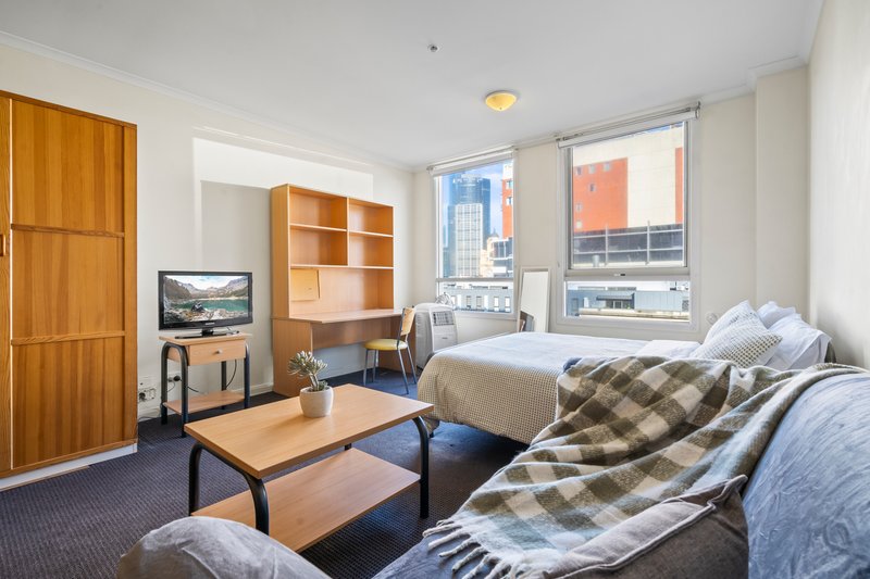 Photo - 815/238 Flinders Street, Melbourne VIC 3000 - Image 4