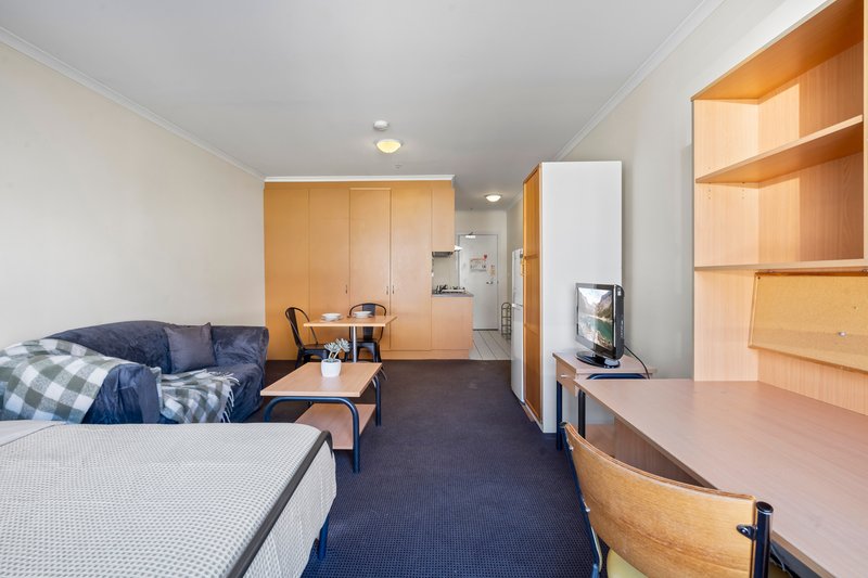 Photo - 815/238 Flinders Street, Melbourne VIC 3000 - Image 5