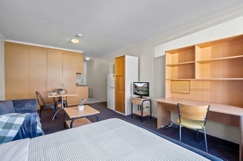 Photo - 815/238 Flinders Street, Melbourne VIC 3000 - Image 7