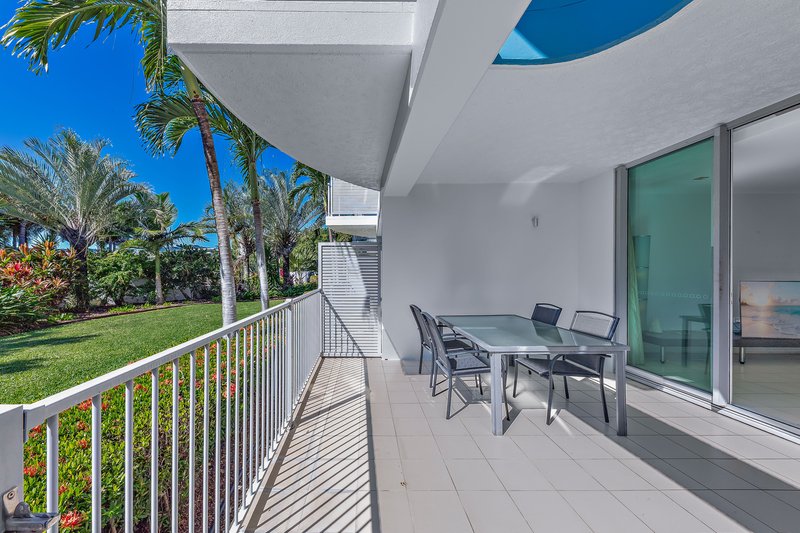 Photo - 8/159 Shingley Drive, Airlie Beach QLD 4802 - Image 1