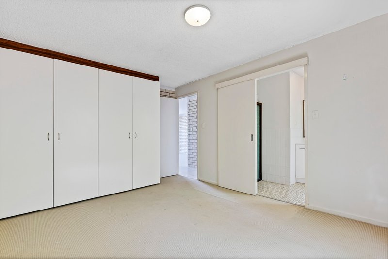 Photo - 8/16-18 Douglas Street, Mooloolaba QLD 4557 - Image 6