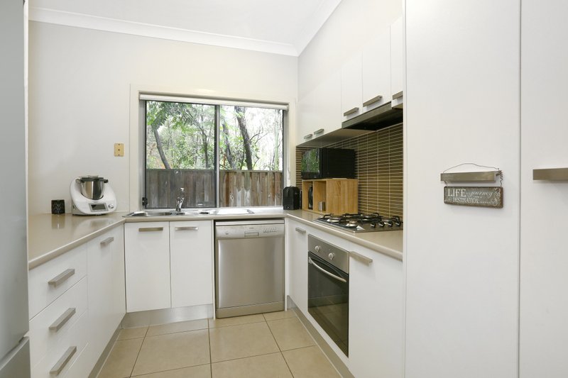 Photo - 8/16-18 Geoff Wolter Drive West , Molendinar QLD 4214 - Image 5