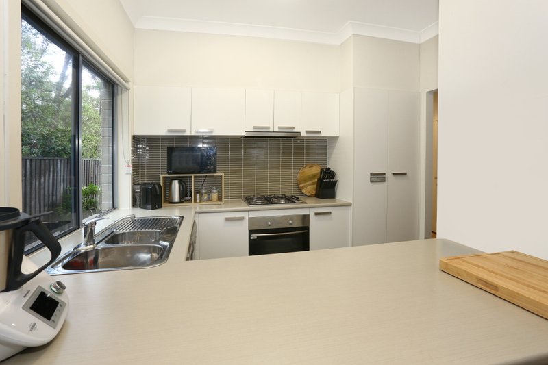 Photo - 8/16-18 Geoff Wolter Drive West , Molendinar QLD 4214 - Image 6