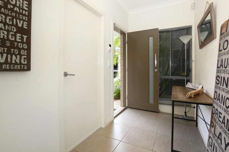 Photo - 8/16-18 Geoff Wolter Drive West , Molendinar QLD 4214 - Image 17