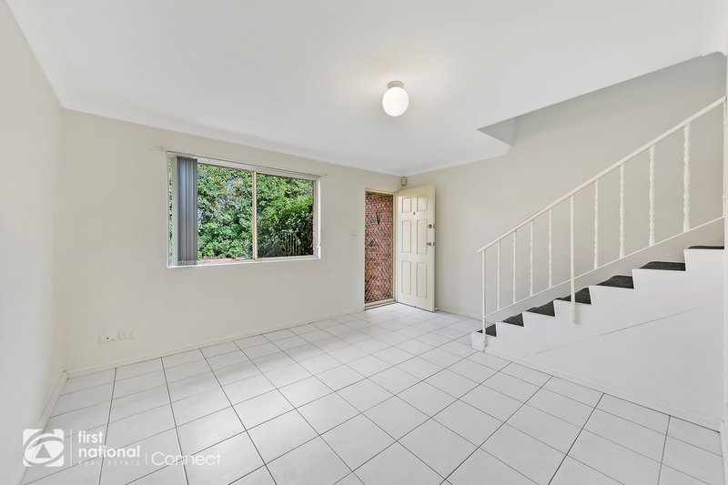 Photo - 8/16 Highfield Road, Quakers Hill NSW 2763 - Image 2