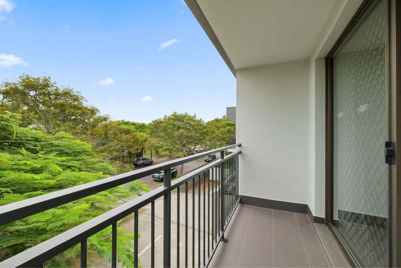 Photo - 8/161 Junction Road, Clayfield QLD 4011 - Image 8