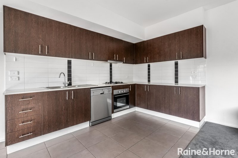 Photo - 8/162 Somerset Road, Campbellfield VIC 3061 - Image 4