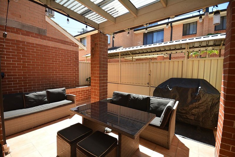 Photo - 8/162 William Street, Granville NSW 2142 - Image 10