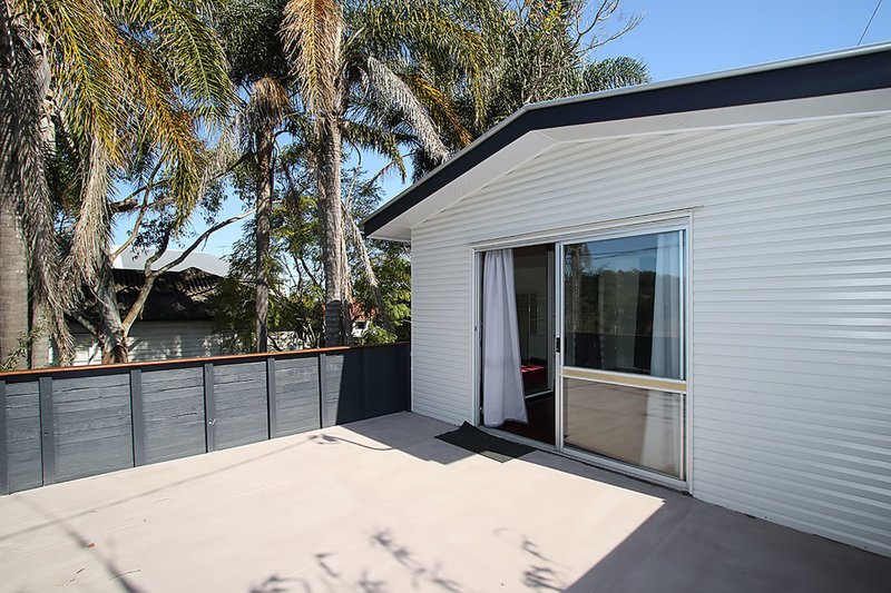 Photo - 817 Cavendish Road, Holland Park QLD 4121 - Image 12