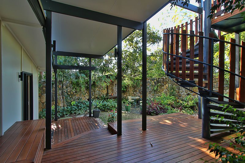 Photo - 817 Cavendish Road, Holland Park QLD 4121 - Image 13