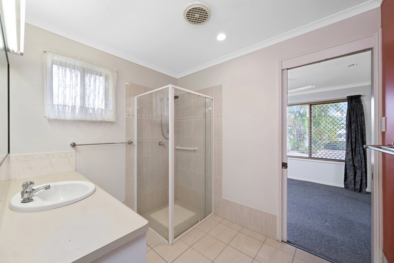 Photo - 8/17 Meyenberg Court, Norman Gardens QLD 4701 - Image 13