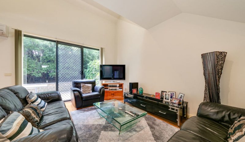 Photo - 8/18-26 Marlesford Crescent, Berwick VIC 3806 - Image 5