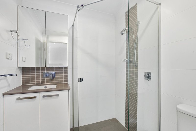 Photo - 8/18 Barton Road, Hawthorne QLD 4171 - Image 13