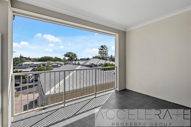 Photo - 8/18 Birdwood Road, Holland Park West QLD 4121 - Image 4