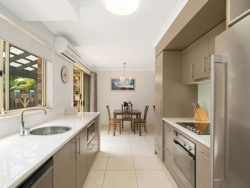 8/18 Bottlewood Court, Burleigh Waters QLD 4220