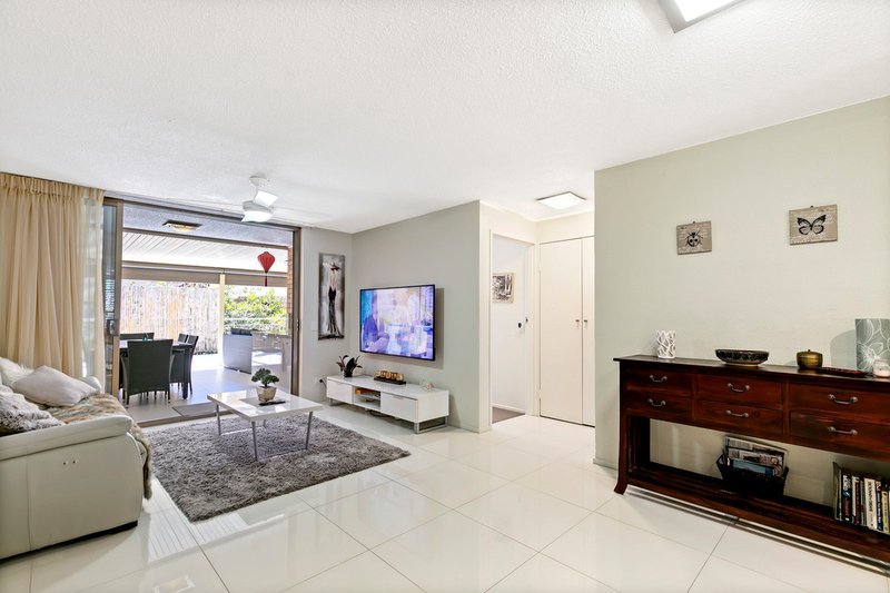 Photo - 8/18 Camfield Street, Alexandra Headland QLD 4572 - Image 6