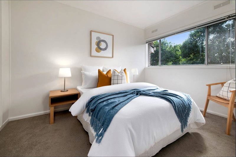 Photo - 8/18 Glencairn Avenue, Camberwell VIC 3124 - Image 6