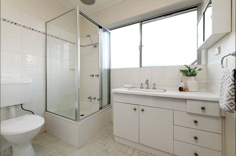 Photo - 8/18 Glencairn Avenue, Camberwell VIC 3124 - Image 8