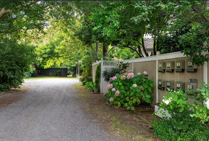Photo - 8/18 Glencairn Avenue, Camberwell VIC 3124 - Image 9
