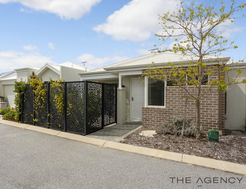 Photo - 8/18 Gowrie Approach, Canning Vale WA 6155 - Image 1