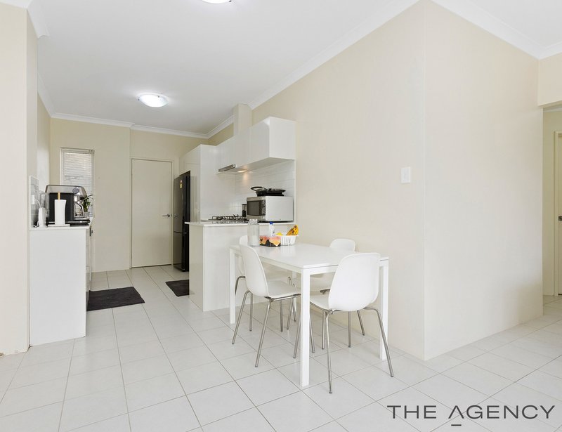 Photo - 8/18 Gowrie Approach, Canning Vale WA 6155 - Image 5