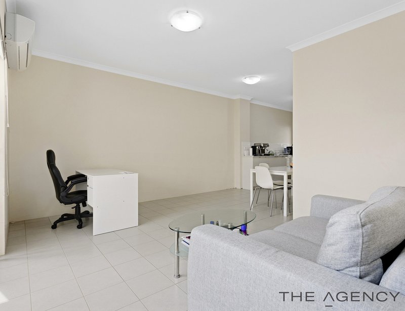 Photo - 8/18 Gowrie Approach, Canning Vale WA 6155 - Image 7