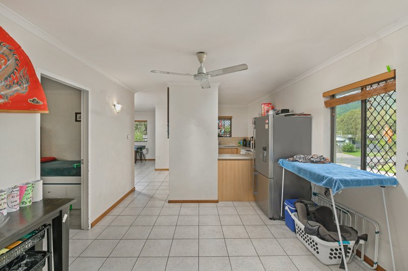 Photo - 8/18 Jensen Street, Manoora QLD 4870 - Image 4