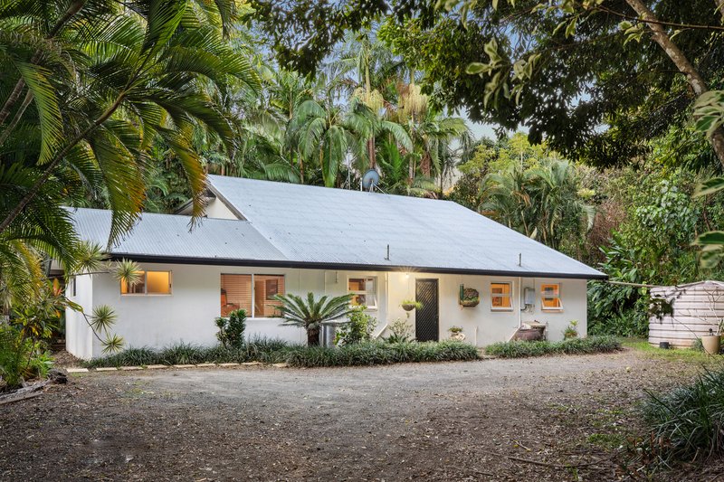 818 Pomona Kin Kin Road, Kin Kin QLD 4571