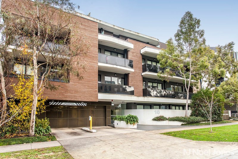 Photo - 8/18 Queen Street, Blackburn VIC 3130 - Image 1