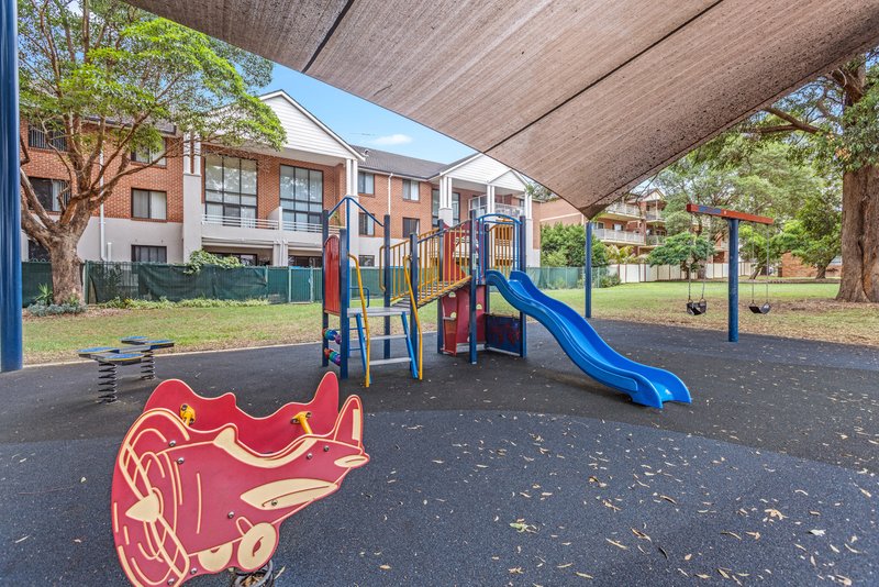 Photo - 8/18 Short Road, Riverwood NSW 2210 - Image 2