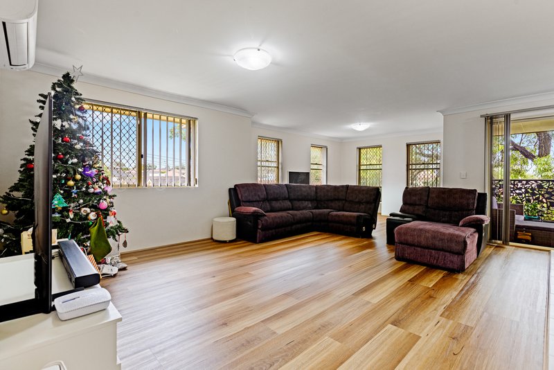 Photo - 8/18 Short Road, Riverwood NSW 2210 - Image 3